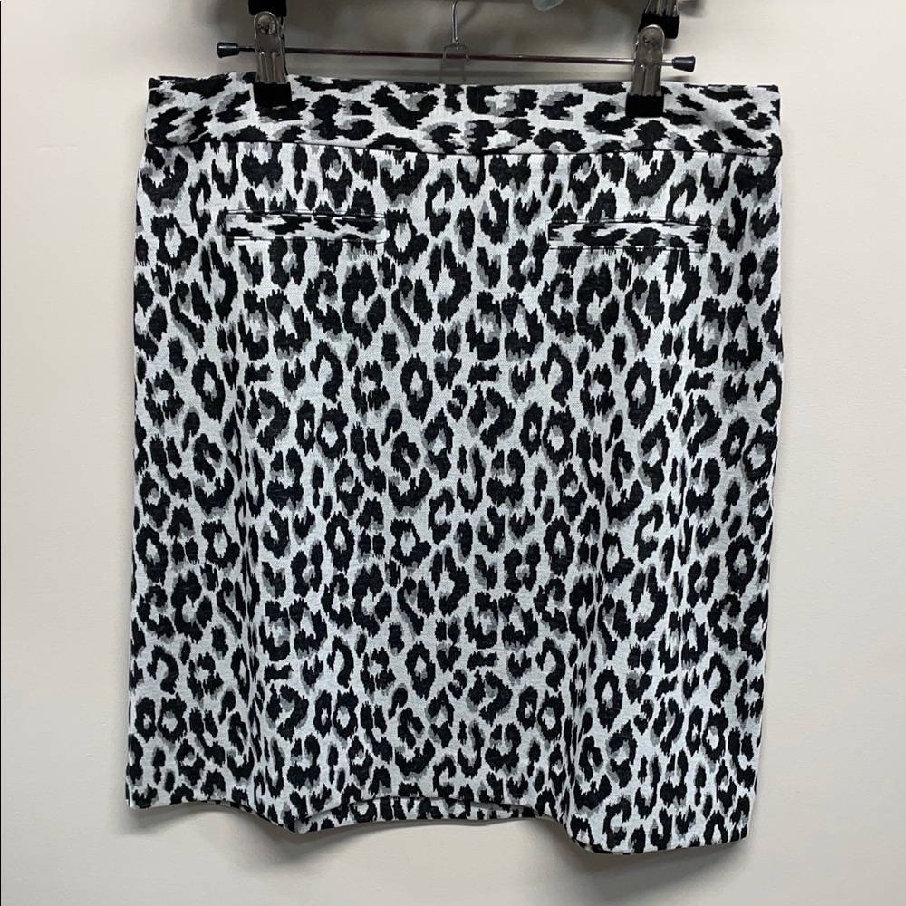 NWOT Talbots Petite Ponte A-Line Skirt Winter Leopard 8P